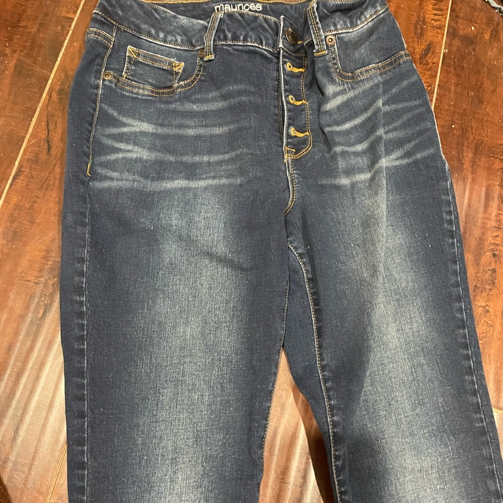 Maurices jeans